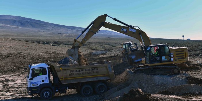 BÜYÜKŞEHİR BELEDİYESİ BAŞKENT’TEKİ SULAMA GÖLETLERİNİ HAYATA DÖNDÜRÜYOR