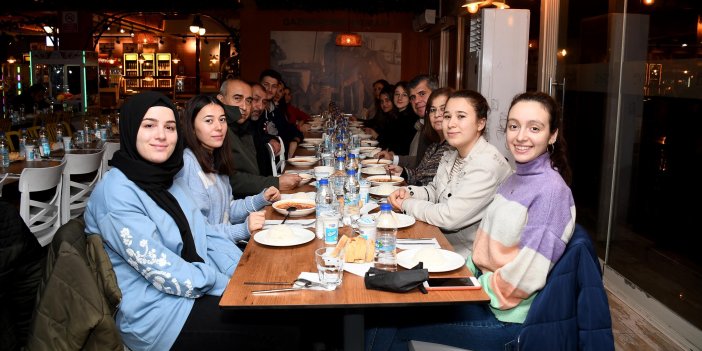 Dışarıda Kara Kış, Kuşadası'nda Dayanışma Var