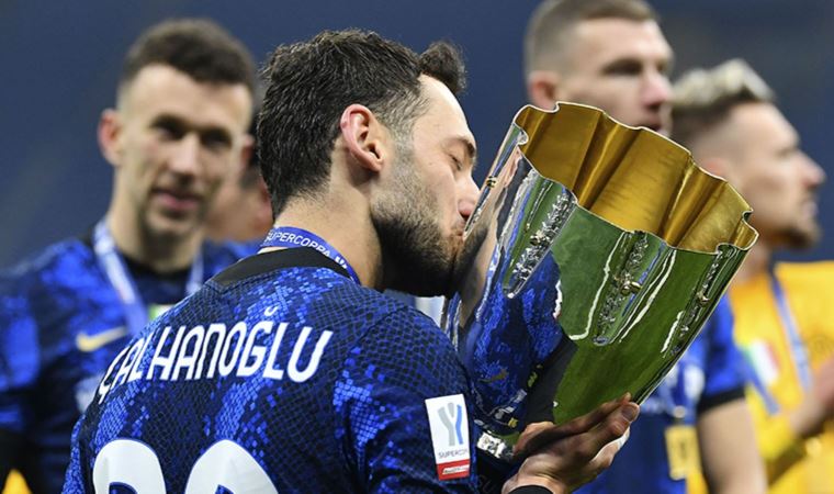 Inter'den Hakan Çalhanoğlu'na büyük onur