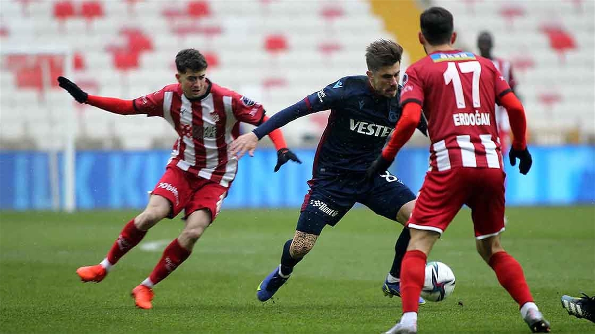 Lider Trabzonspor, Sivas'ta Hız Kesti