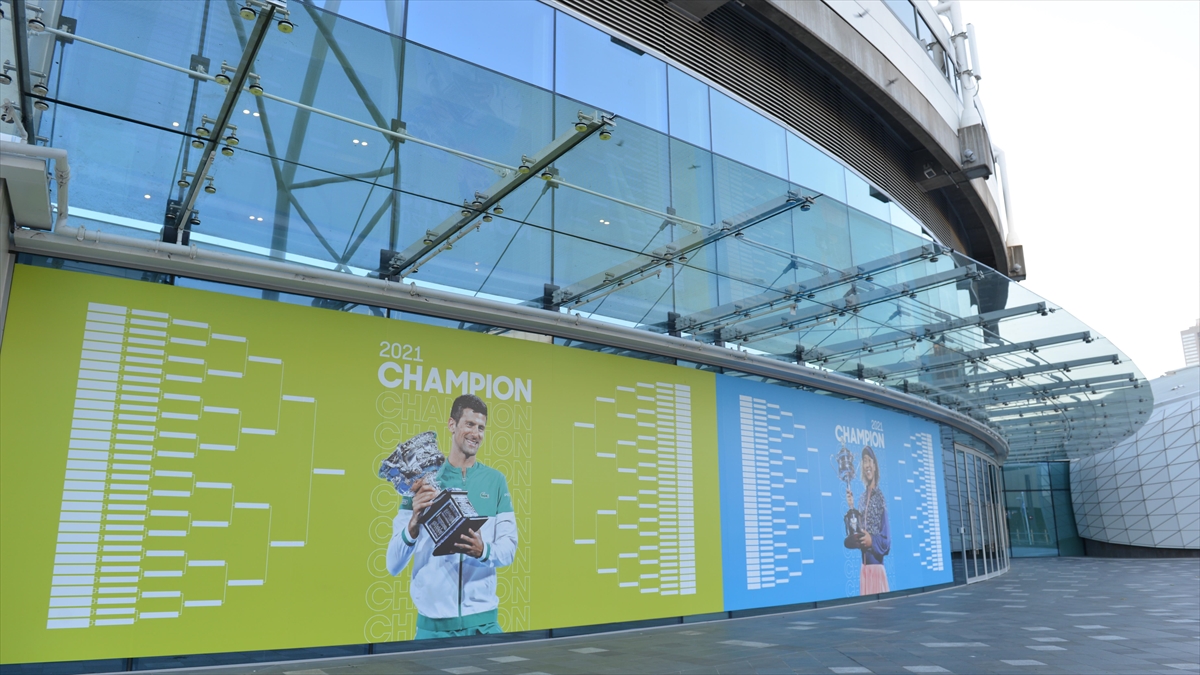 Djokovic'e Katılım İzni Çıkmayan Avustralya Açık Tartışmaların Gölgesinde Başlıyor