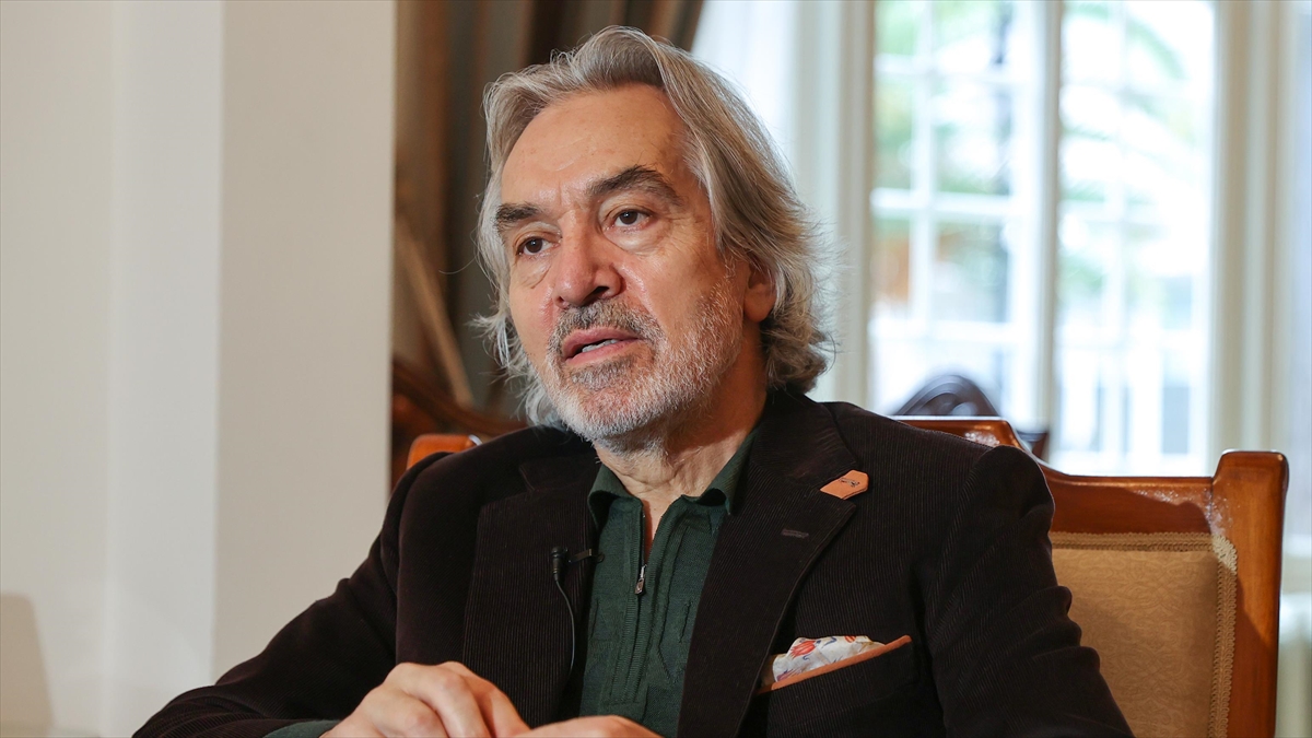 Yazar İskender Pala, 2071'e Uzanan Romanı A-71'i Ve Yazarlık Serüvenini Anlattı