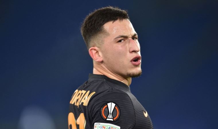 FCSB Başkanı Gigi Becali Galatasaray'ın Morutan'ın ilk taksitini ödemediğini iddia etti