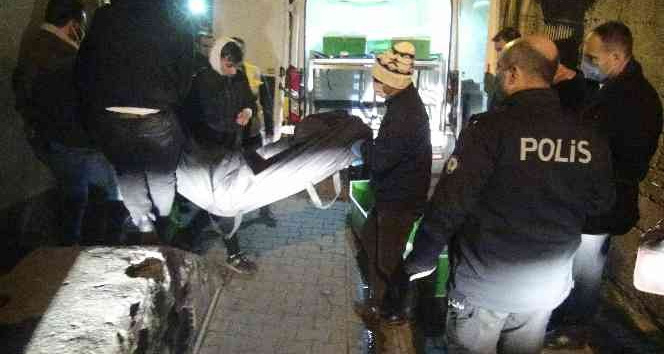 Kötü kokular cinayeti ele verdi