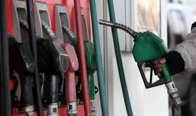 Akaryakıta bir zam daha!