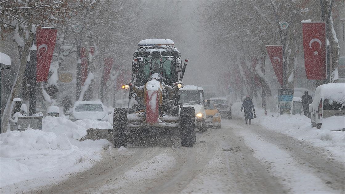 Meteoroloji'den Tüm Yurdu Etkisi Altına Alacak Yeni Kar Yağışı Uyarısı