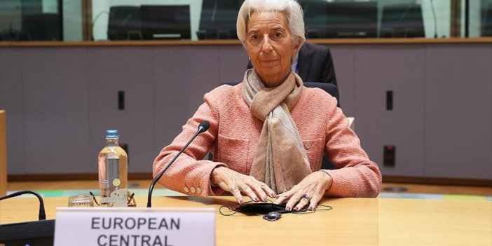 Avrupa Merkez Bankası Başkanı Lagarde: Enflasyon 2022'de Kademeli Olarak Gerileyecek