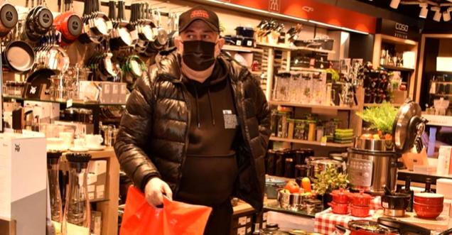 Cem Yılmaz 1 saatte mini servet harcadı