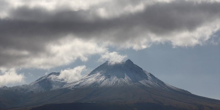 Türkiye'de Volkanik Hareketlere Yönelik Araştırmalar Hız Kesmeden Sürüyor