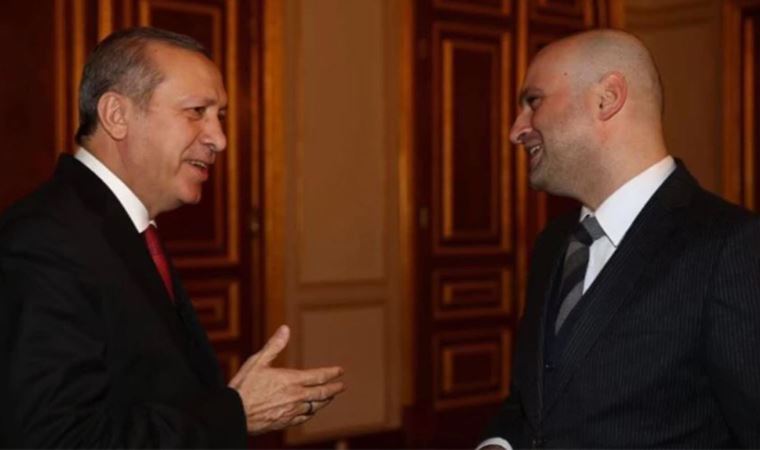 AKP'ye yakınlığıyla bilinen yapımcısı, Sezen Aksu'nun hedef alındığı şarkının sözlerinin Youtube yorumlarını kapadı