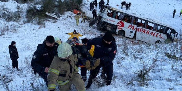 Yolcu Otobüsü Şarampole Yuvarlandı: 3 ölü, 15 yaralı