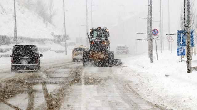 EGM, karlı havada güvenli sürüş için ipuçlarını paylaştı