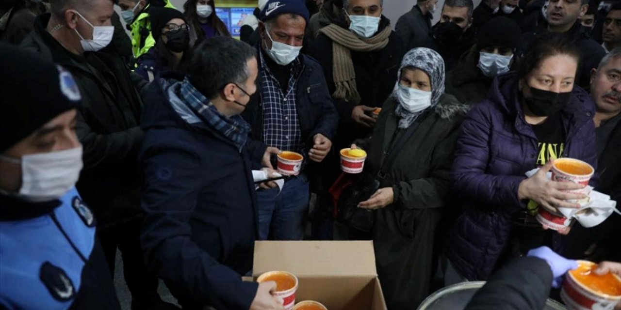 Düzce'de Yurtlar Ve Kamu Misafirhaneleri Mahsur Kalanların Hizmetine Açıldı