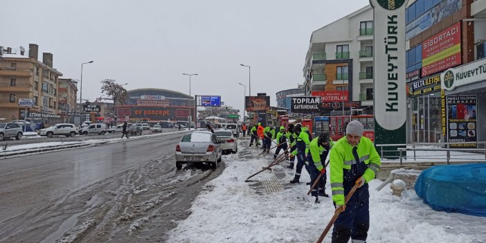 ANKARA BÜYÜKŞEHİR BELEDİYESİ KARLA MÜCADELEDE TEYAKKUZDA