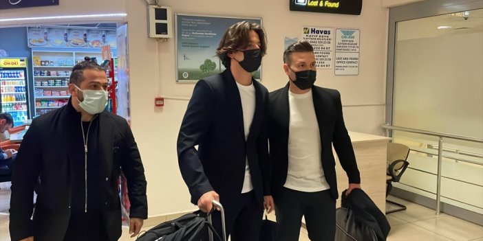 Trabzonspor, Genç Forvet Enis Destan'ı Trabzon'a Getirdi