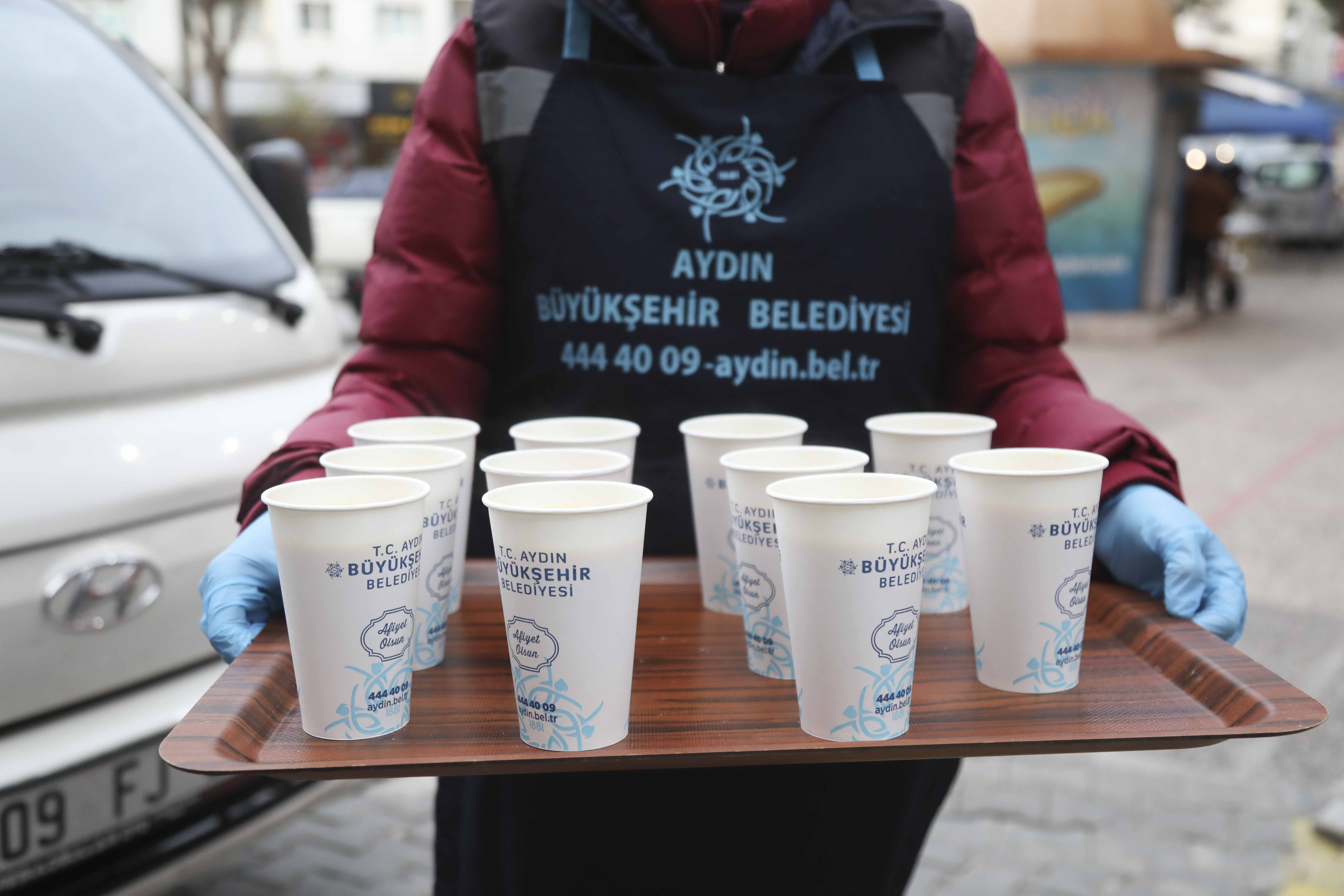 AYDIN BÜYÜKŞEHİR BELEDİYESİ SOĞUK SABAHLARI SICAK ÇORBAYLA ISITIYOR