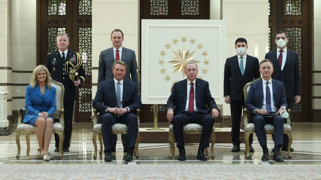 ABD Büyükelçisi Flake Cumhurbaşkanı Erdoğan'a Güven Mektubunu Sundu