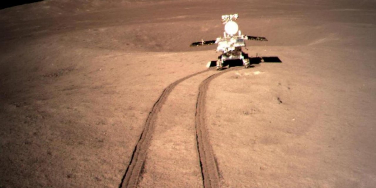 Çin uzay aracından Ay'da önemli keşif