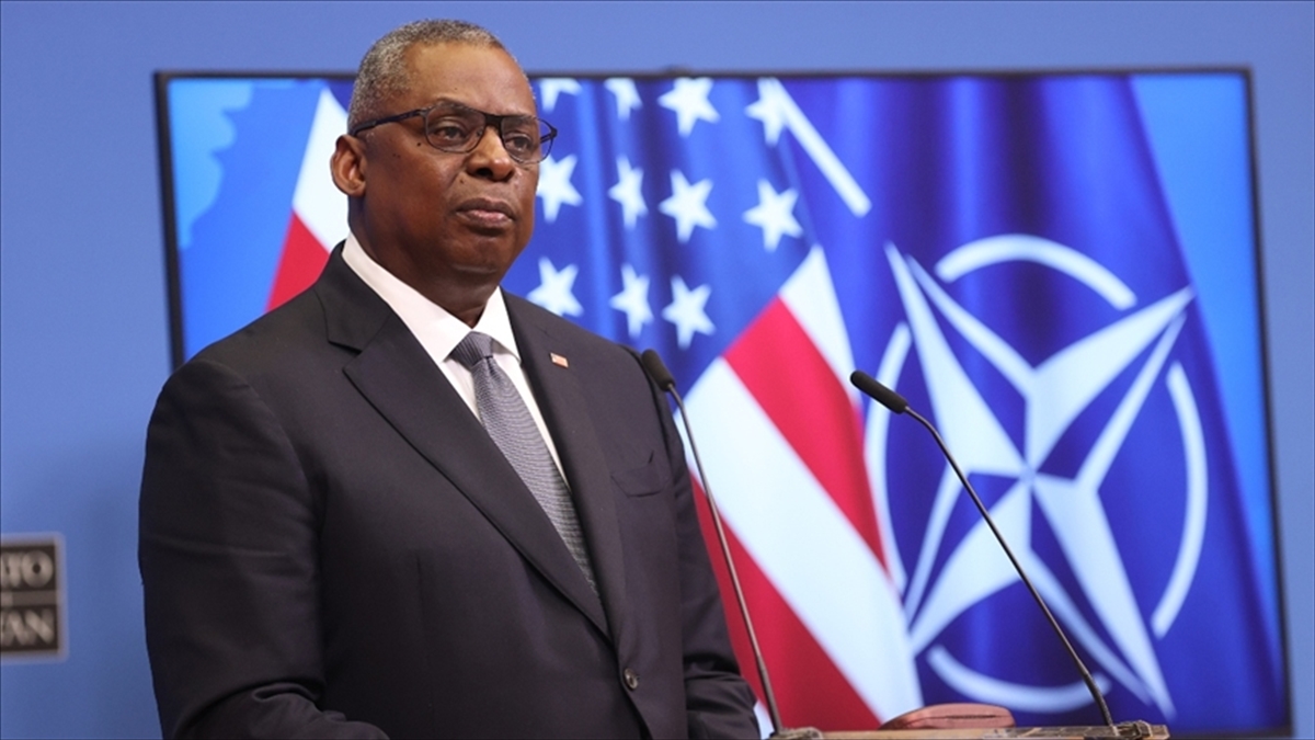 Abd Savunma Bakanı Austin, Rusya'nın Ukrayna'ya Girecek Kadar Askeri Yığınak Yaptığını Söyledi