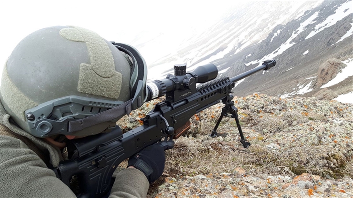 Barış Pınarı Ve Fırat Kalkanı Bölgelerinde 43 Terörist Etkisiz Hale Getirildi