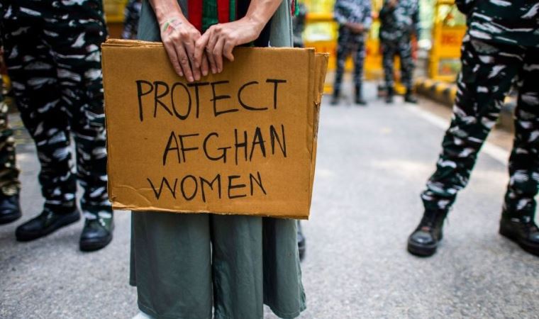 Afganistan'da bir kadın daha protestolardan sonra Taliban tarafından 'tutuklandı'