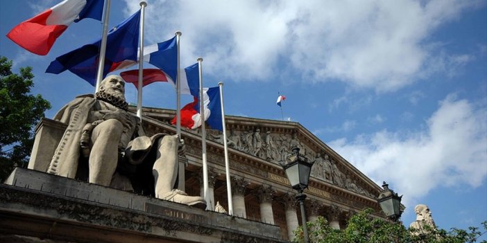 Fransız Hükümeti, İslam Konseyinin Yerini Alacak Yeni Bir Kuruluş Oluşturuyor