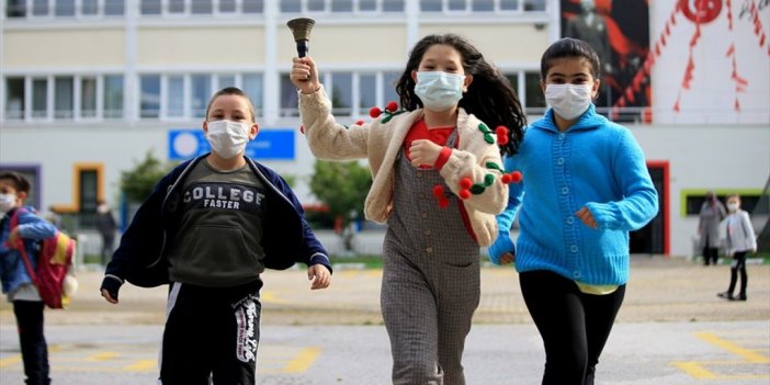 Okullarda Yarıyıl Tatilinin Ardından İlk Ders Zili Yarın Çalacak