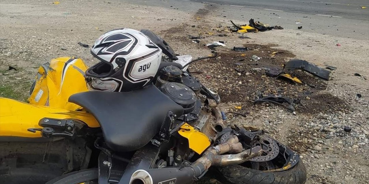Gaziantep'te motosiklet sürücüsü traktörle çarpıştı: 1 ölü