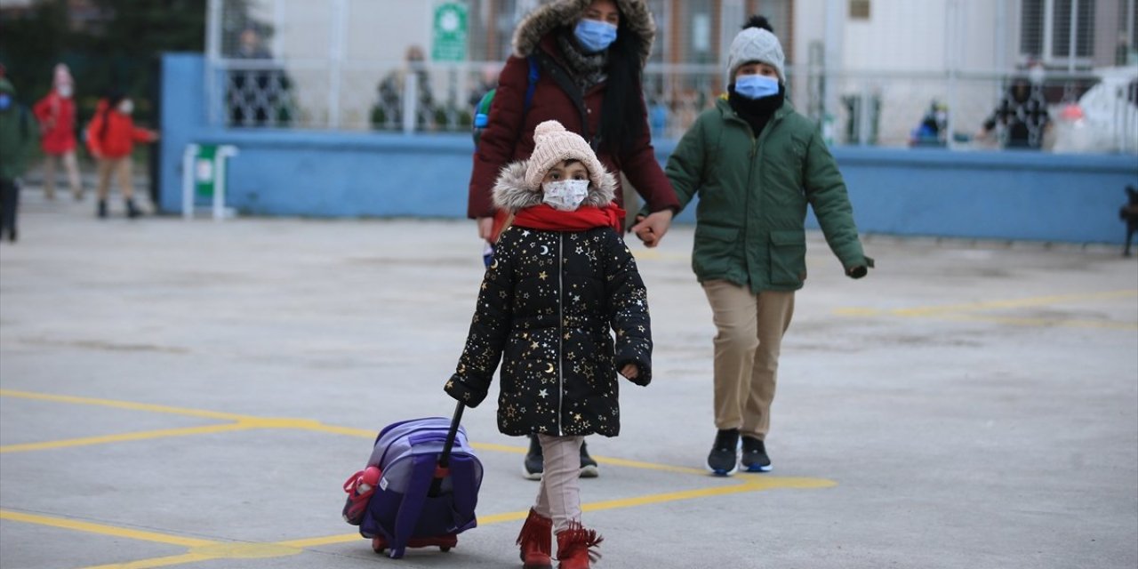 Yarıyıl tatili bitti: Okullar açıldı