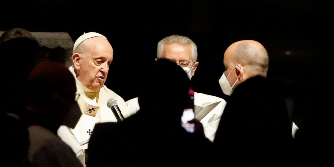 Papa Francis: Denize plastik atmak suçtur