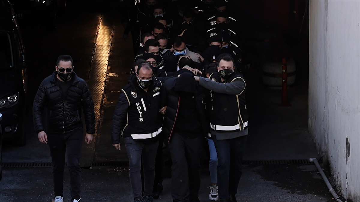 İstanbul'da 758 kişi gözaltına alındı!