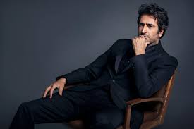 MAHSUN KIRMIZIGÜL, ZAMLARI TÜRKÜ PAYLAŞARAK ELEŞTİRDİ