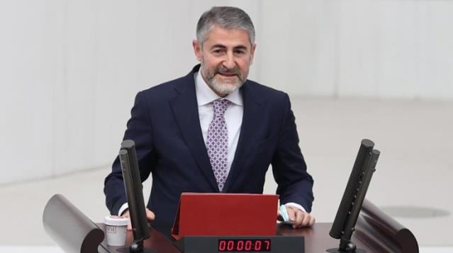 Bakan Nebati'den Londra'da yabancılara dolar sözü!