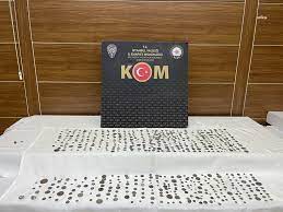 İSTANBUL'DA TARİHİ ESER OPERASYONU: 5 GÖZALTI