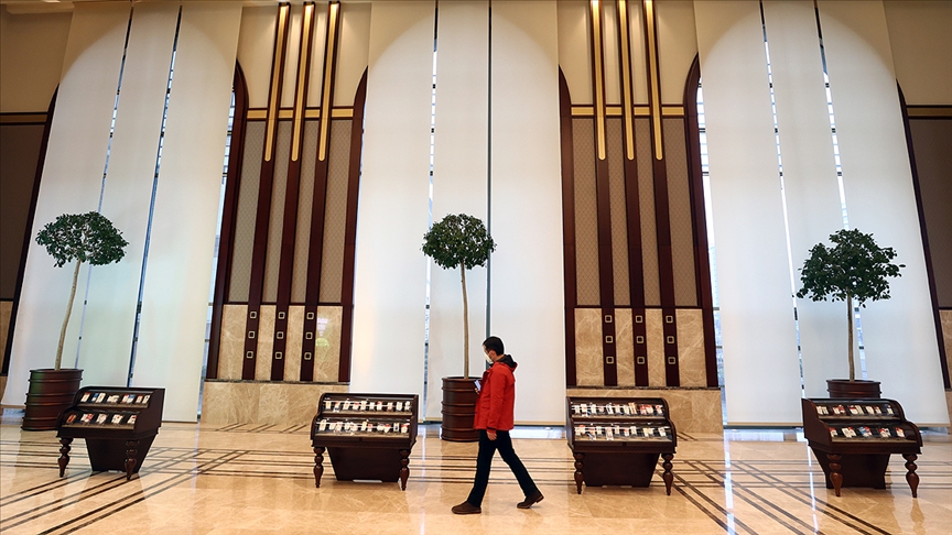 Cumhurbaşkanı Erdoğan'ın sigarayla mücadelede topladığı paketler sergileniyor