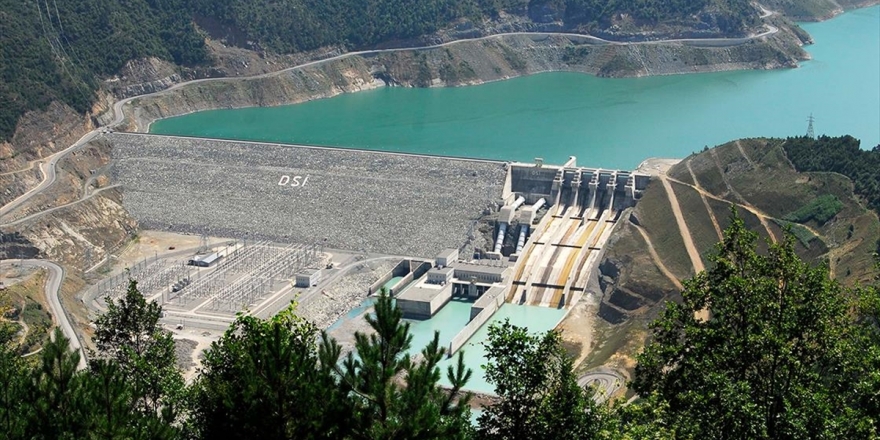 Çoruh Nehri'nden Ekonomiye 'Enerji' Aktı