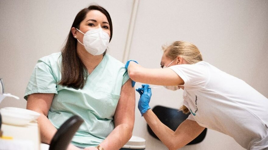 Kadınlar şikayet etti, Avrupa’dan Pfizer/BioNTech aşısına soruşturma başlatıldı