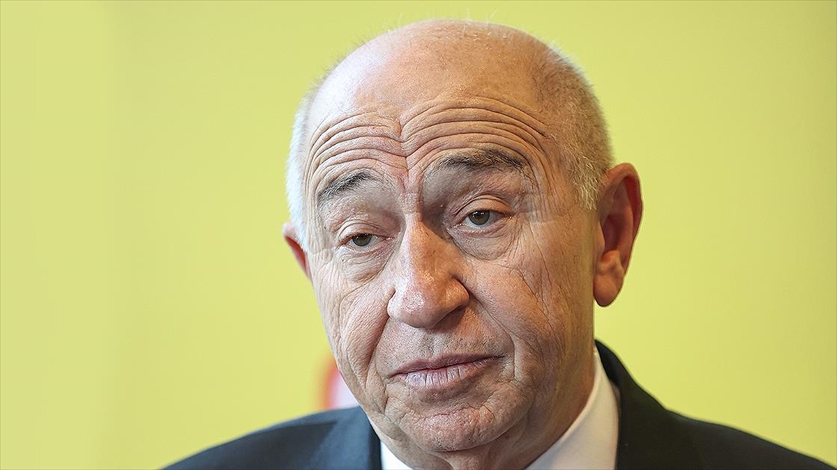 Tff Başkanı Özdemir'den Yayın İhalesi Açıklaması: Eğer Umduğumuzu Bulamazsak Süper Lig Tv'yi Kurarız