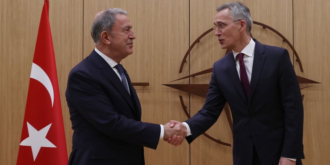 Milli Savunma Bakanı Akar NATO mevkidaşlarıyla görüştü