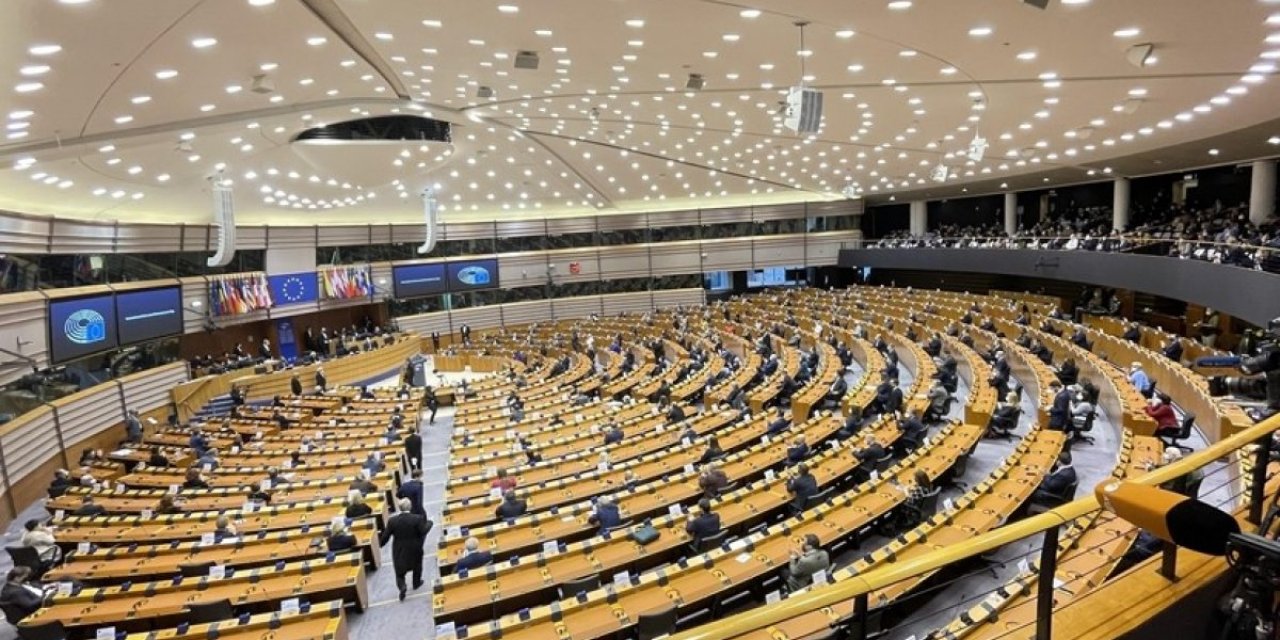 Avrupa Parlamentosu, Ukrayna'ya 1,2 milyar yardımı onayladı