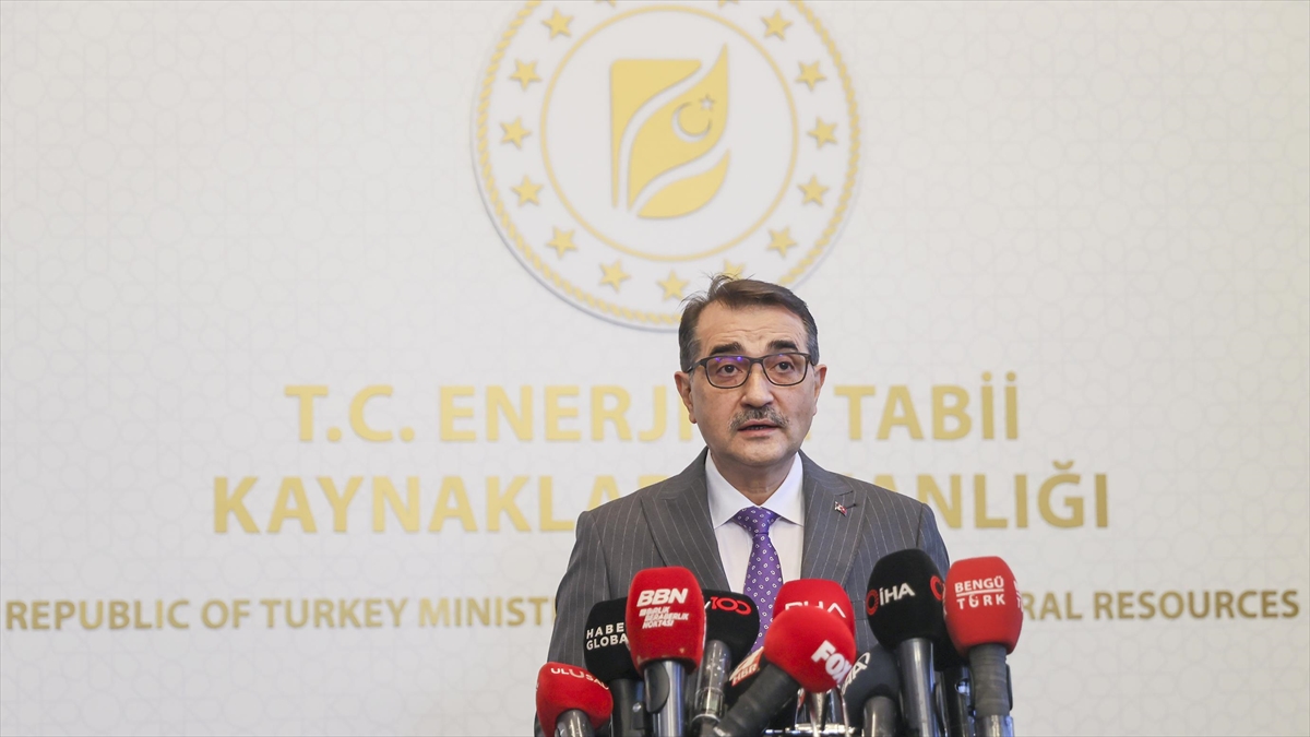 Bakan Dönmez: Elektrikte Tarife Değişikliklerini 1 Mart'a Kadar Tamamlamayı Amaçlıyoruz