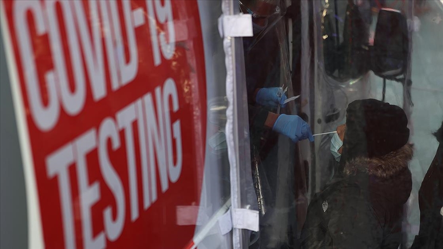 ABD halkının yüzde 73'ü Kovid-19'un Omicron varyantına karşı bağışıklık kazandı