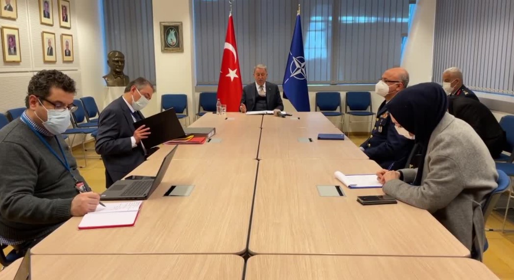 HULUSİ AKAR: “UKRAYNA'NIN TOPRAK BÜTÜNLÜĞÜNÜ DESTEKLEDİĞİMİZİ SÖYLEDİK, SÖYLEMEYE DEVAM EDİYORUZ”