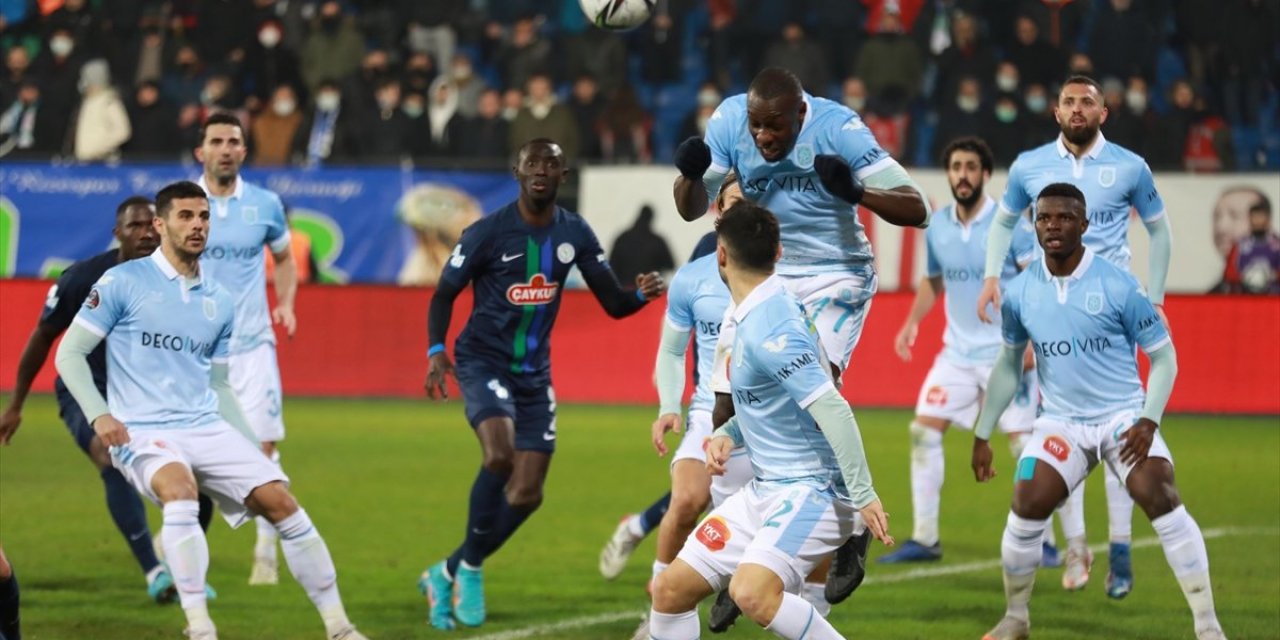 Çaykur Rizespor, evinde Başakşehir'e yenildi