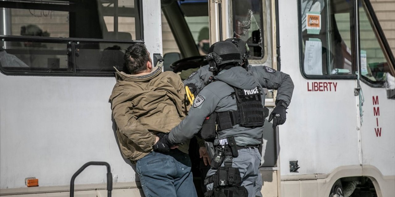 "Özgürlük Konvoyu" protestocuları gözaltına alındı