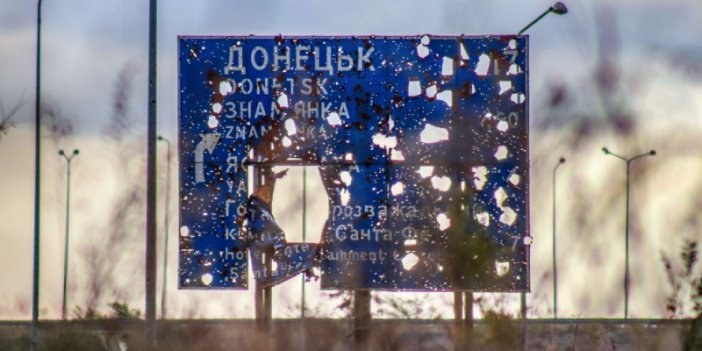 Ayrılıkçıların kontrolündeki doğu Ukrayna kenti Donetsk'te patlamalar duyuldu