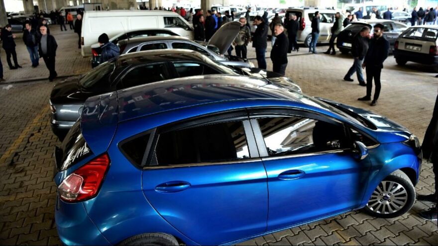 Hurda araçlar bile 100 bin TL: İkinci elde ‘yaprak kıpırdamıyor’