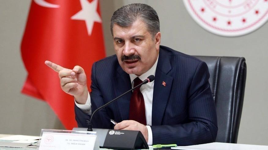 Bakan Koca’dan sonra Bilim Kurulu üyesi de maskesiz hayatı gündeme getirdi