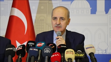 Ak Parti’li Kurtulmuş yönünü ileriye mi çeviriyor