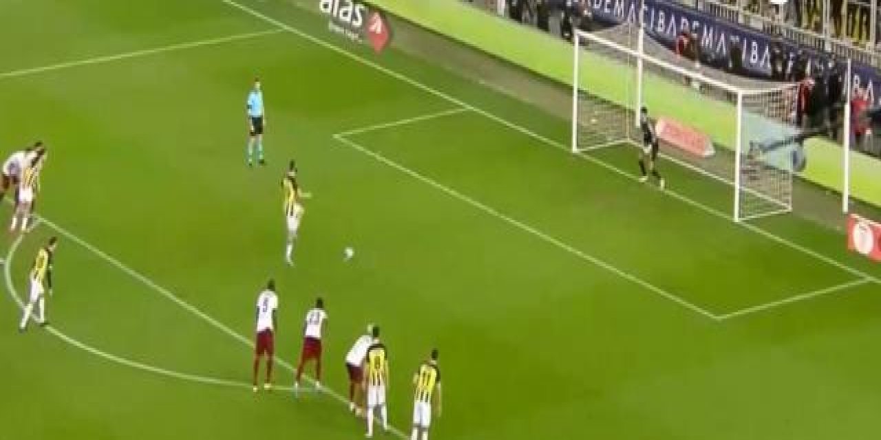 Zıplayarak penaltı atan Serdar Dursun sosyal medyanın gündemine oturdu